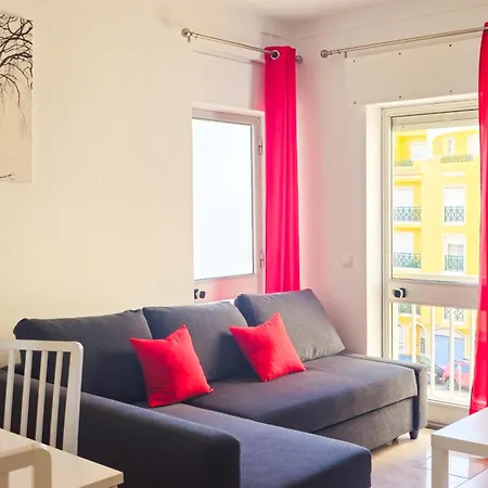 Apartment Flh Spacious Flat With Balcony *